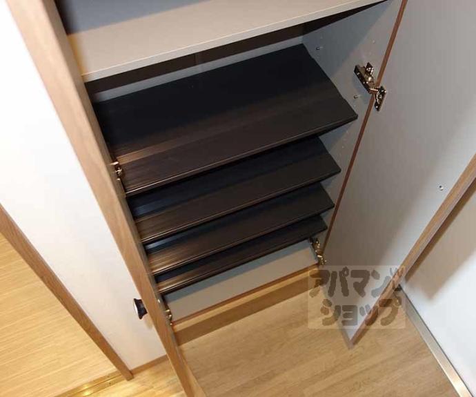 【グランレブリー桂川】間取