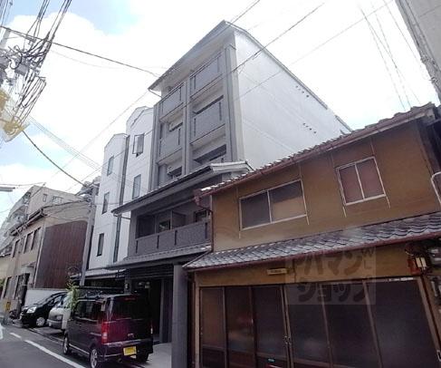 プレゼンス堀川