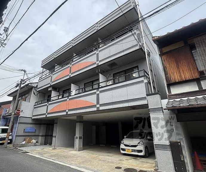 【カーサブリーゼ】間取