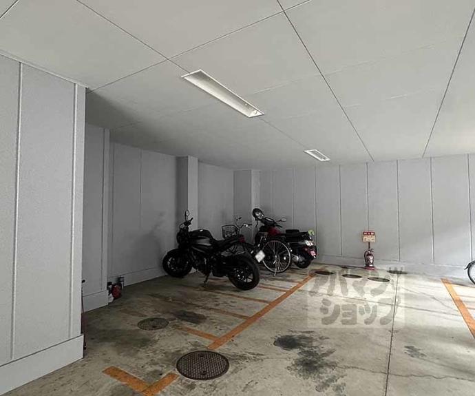 【カーサブリーゼ】間取