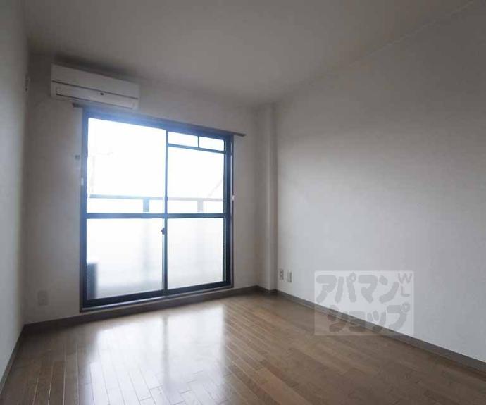 【カーサブリーゼ】間取