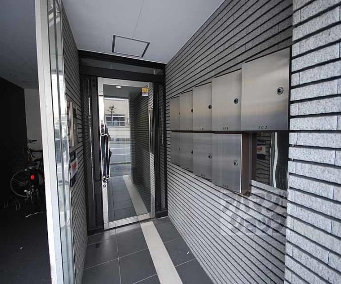 【アパルトマン御所西】間取