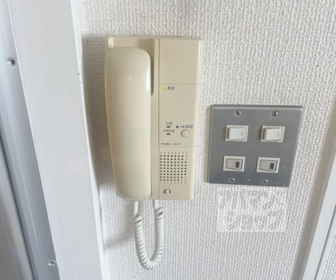 【アパルトマン御所西】間取