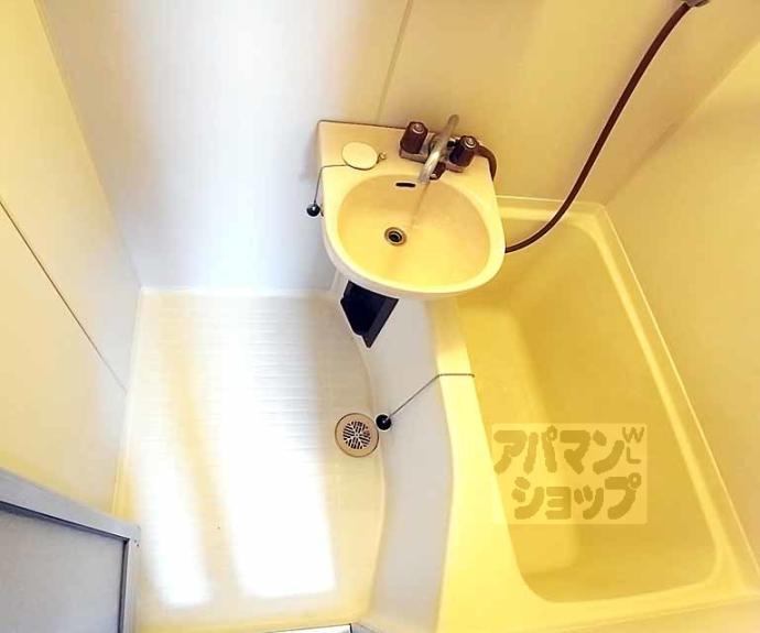 【アパルトマン御所西】間取