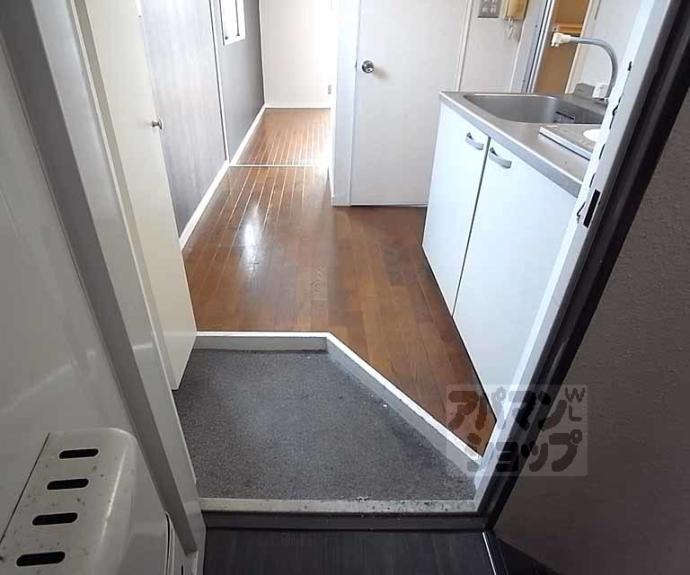 【アパルトマン御所西】間取