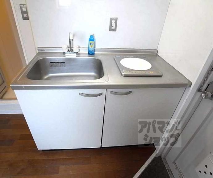 【アパルトマン御所西】間取