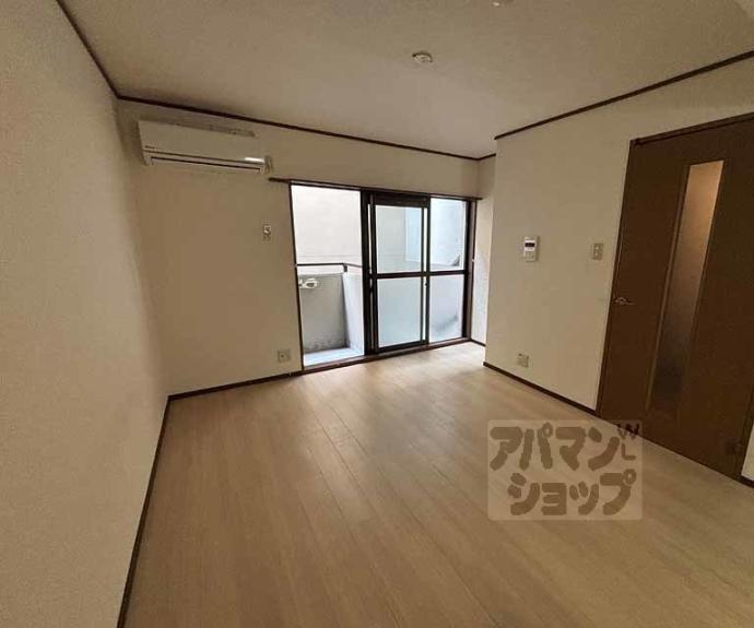 【トラスティ２１】間取