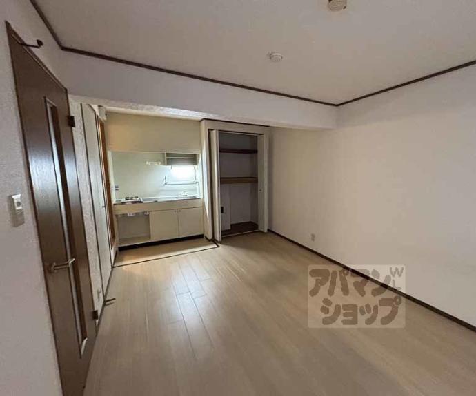 【トラスティ２１】間取