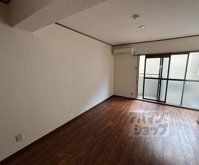 【トラスティ２１】間取