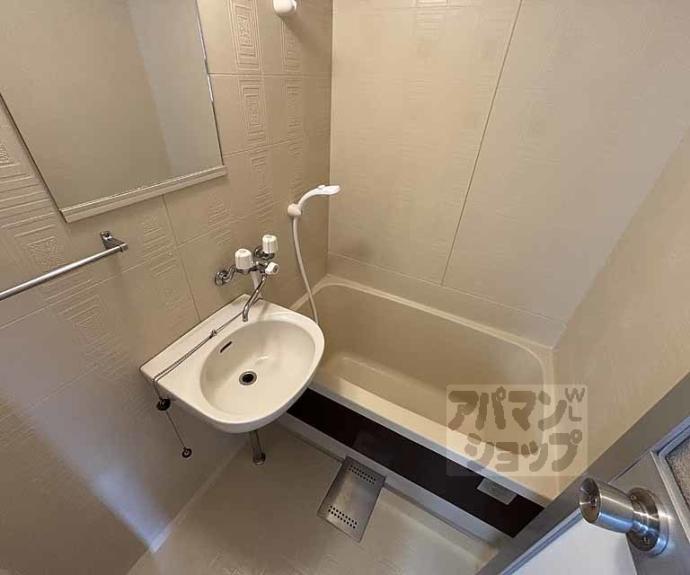 【トラスティ２１】間取