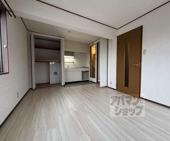 【トラスティ２１】間取