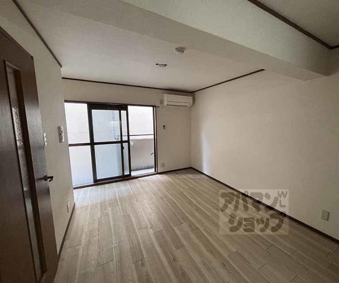 【トラスティ２１】間取