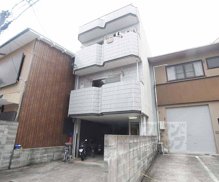 メゾンヨシムラ