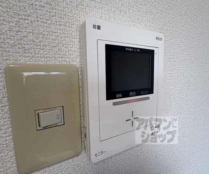 【プチ　パレ】間取