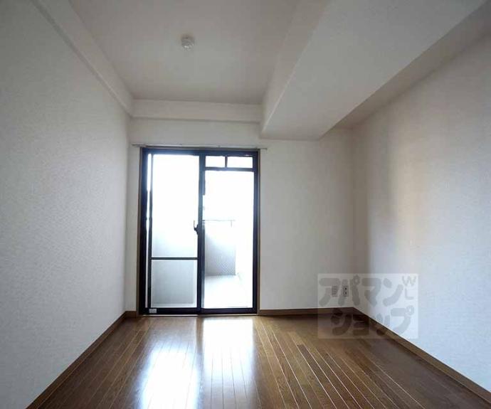 【大晋メゾネ西陣今出川】間取