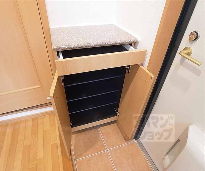 【コモド・ヴィアーレ】間取