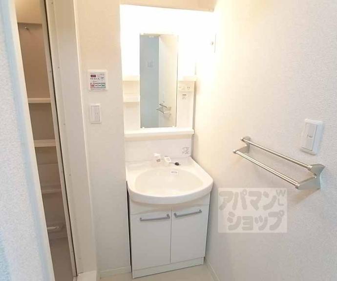 【カーサラコルタ】間取