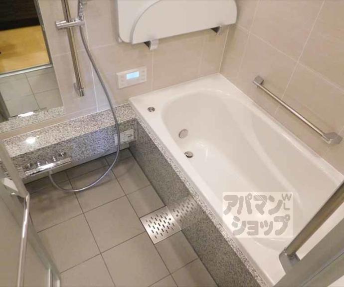 【グラン・リソシエ京都下鴨北山】間取