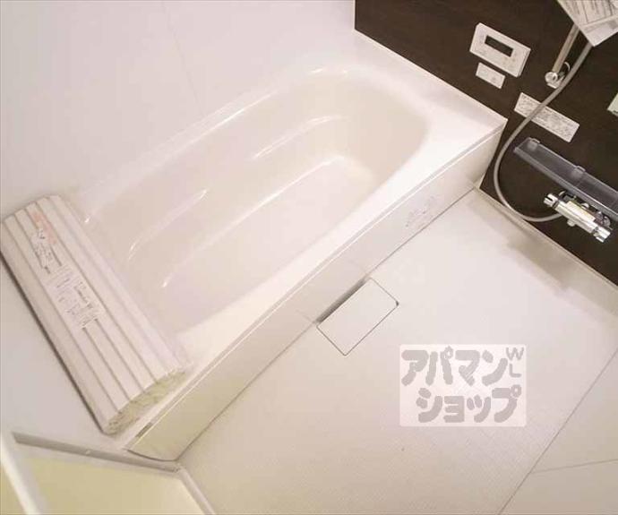 【エルメゾン川端】間取