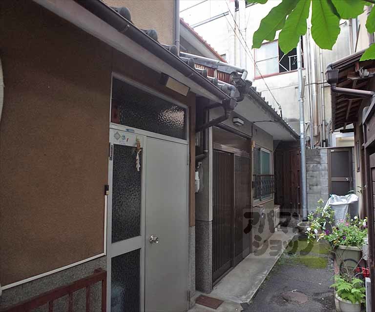 吉田下阿達町貸家２２－１