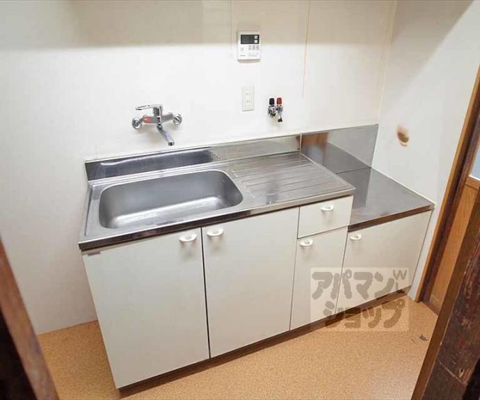 【吉田下阿達町貸家２２－１】間取