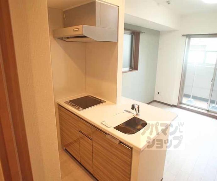 【ＰＩＮＥ館Ⅵ鞠小路】間取