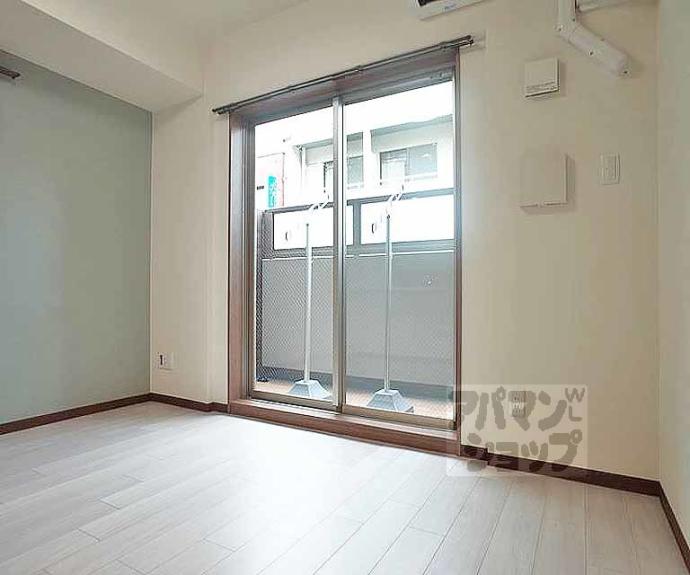 【ＰＩＮＥ館Ⅵ鞠小路】間取