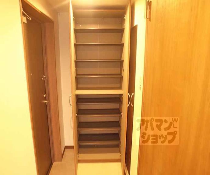 【ＰＩＮＥ館Ⅵ鞠小路】間取