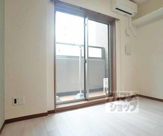 【PINE館Ⅵ鞠小路】間取