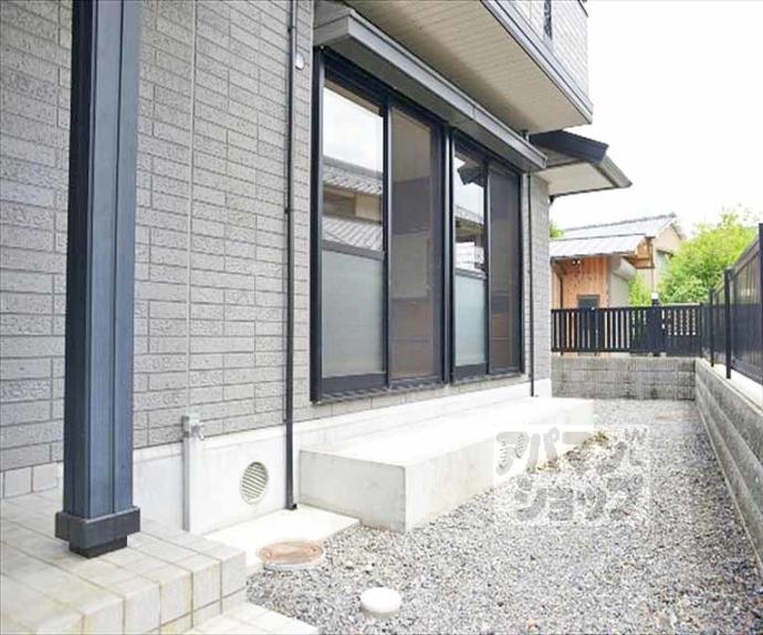 【岩倉下在地町貸家Ｂ棟】間取