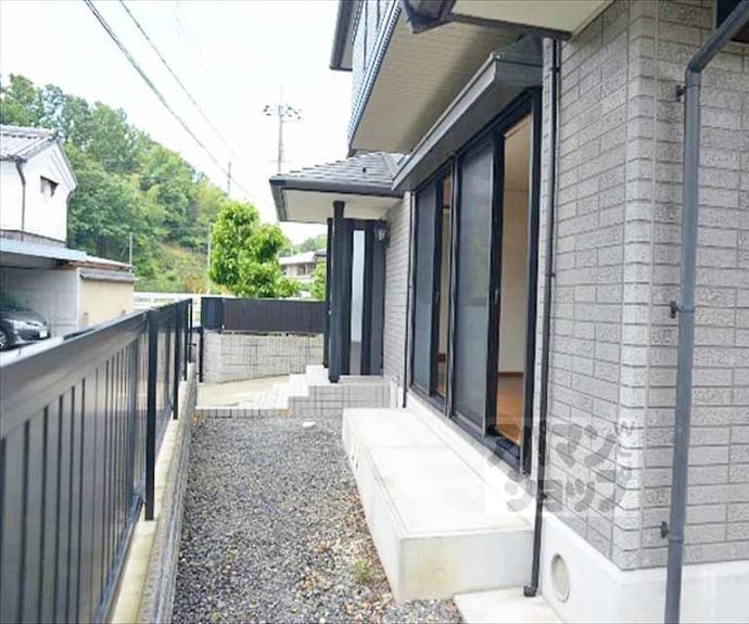 【岩倉下在地町貸家Ｂ棟】間取