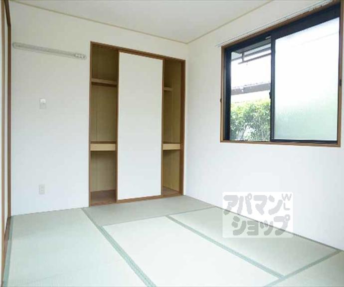 【岩倉下在地町貸家Ｂ棟】間取