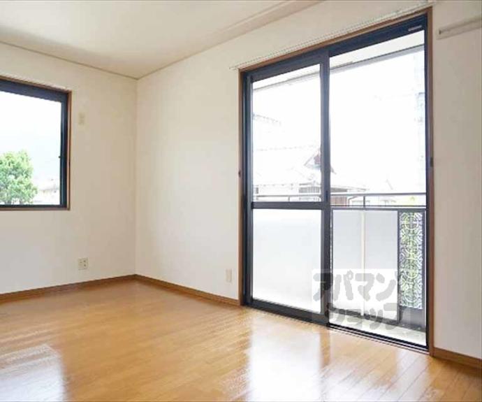 【岩倉下在地町貸家Ｂ棟】間取