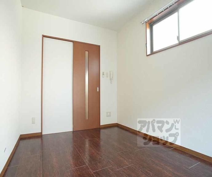 【コンフォール吉田】間取