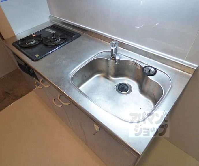 【コンフォール吉田】間取