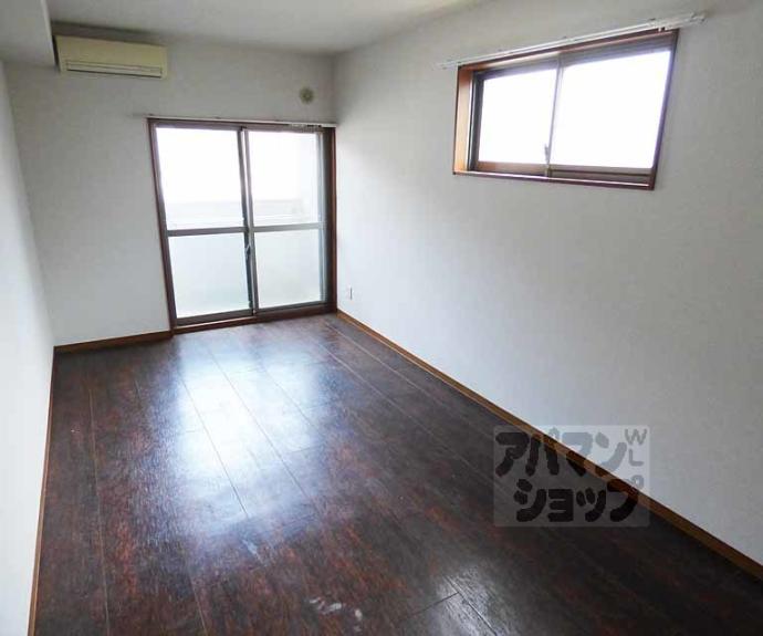 【コンフォール吉田】間取