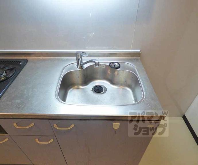 【コンフォール吉田】間取