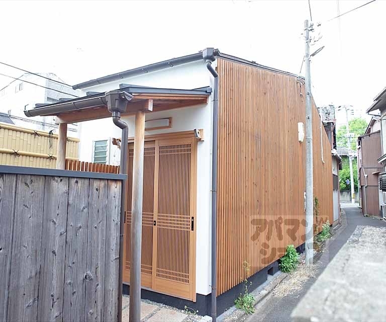 吉田牛ノ宮町１８－７戸建