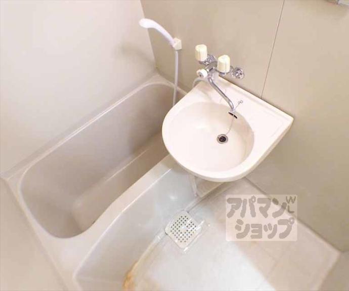 【ＥＩＫＯハイツ】間取