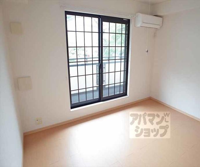 【エバーグリーン　Ｂ】間取