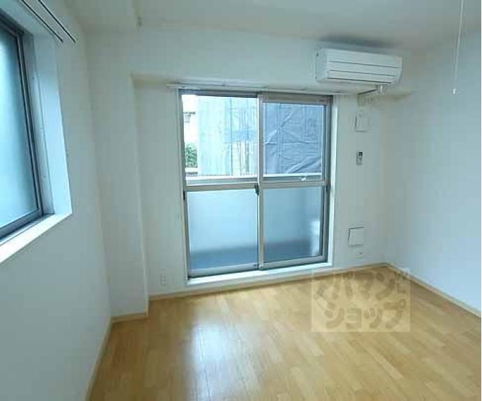 【ミル・メゾンＴ２】間取