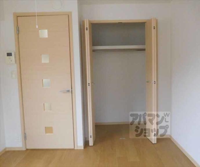 【ミル・メゾンＴ２】間取