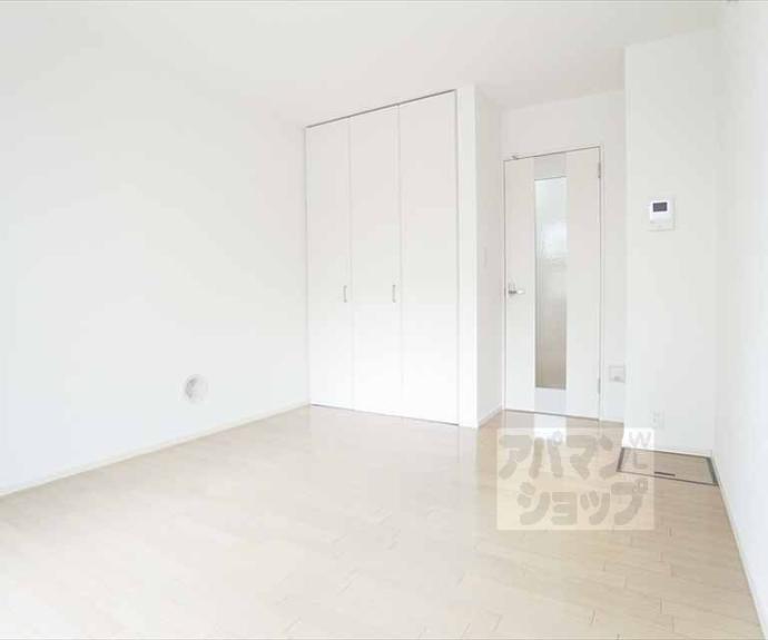 【クリスタルコート】間取