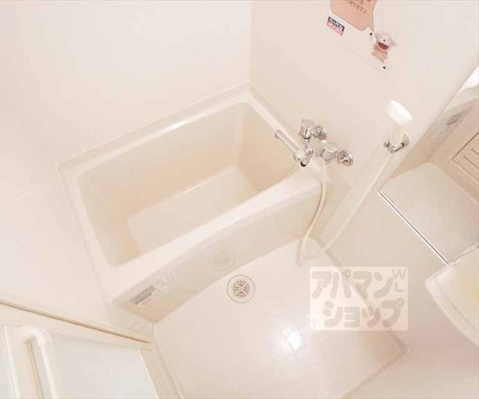 【クリスタルコート】間取