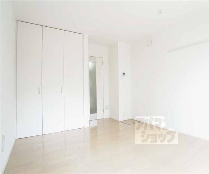 【クリスタルコート】間取