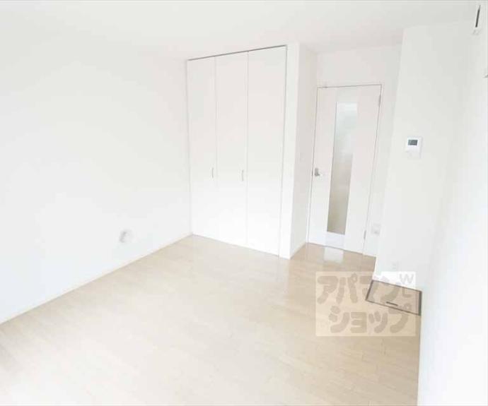 【クリスタルコート】間取