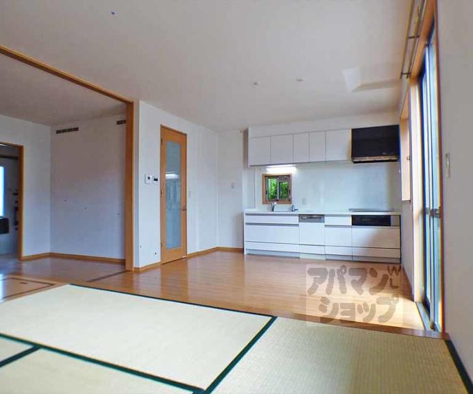 【シェモア下鴨】間取