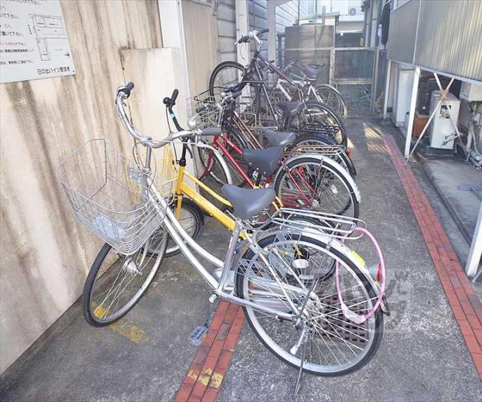 【日の出ハイツ】
