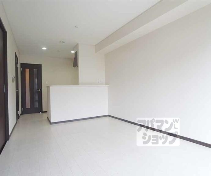 【オカイラ（ＯＣＡＩＬＬＡ）】間取