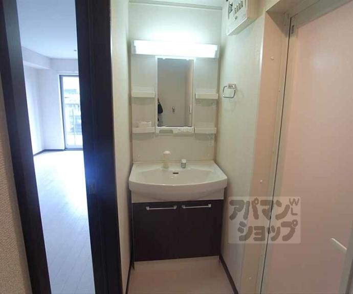 【オカイラ（ＯＣＡＩＬＬＡ）】間取